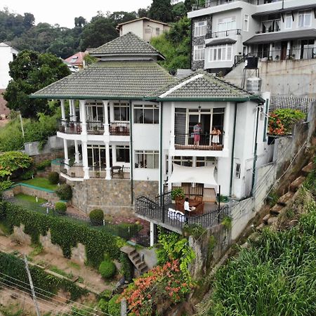 36 Bed & Breakfast キャンディー エクステリア 写真