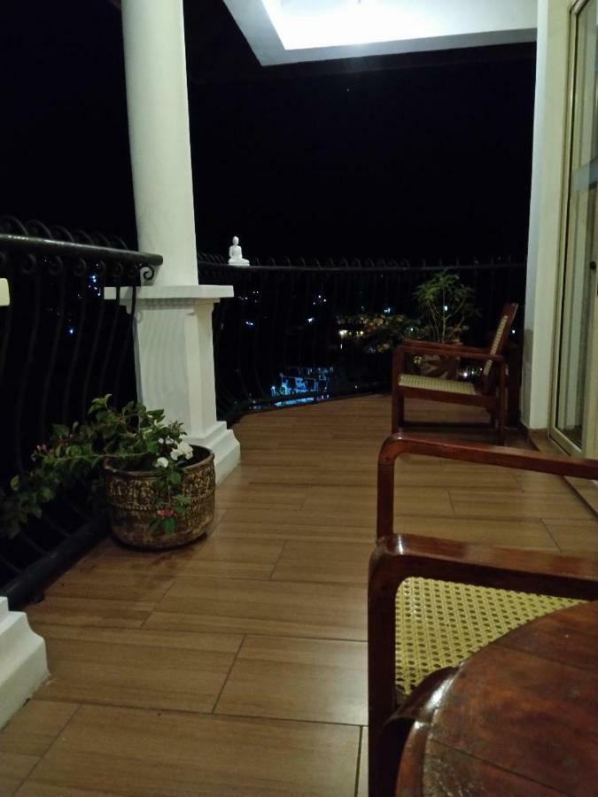 36 Bed & Breakfast キャンディー エクステリア 写真